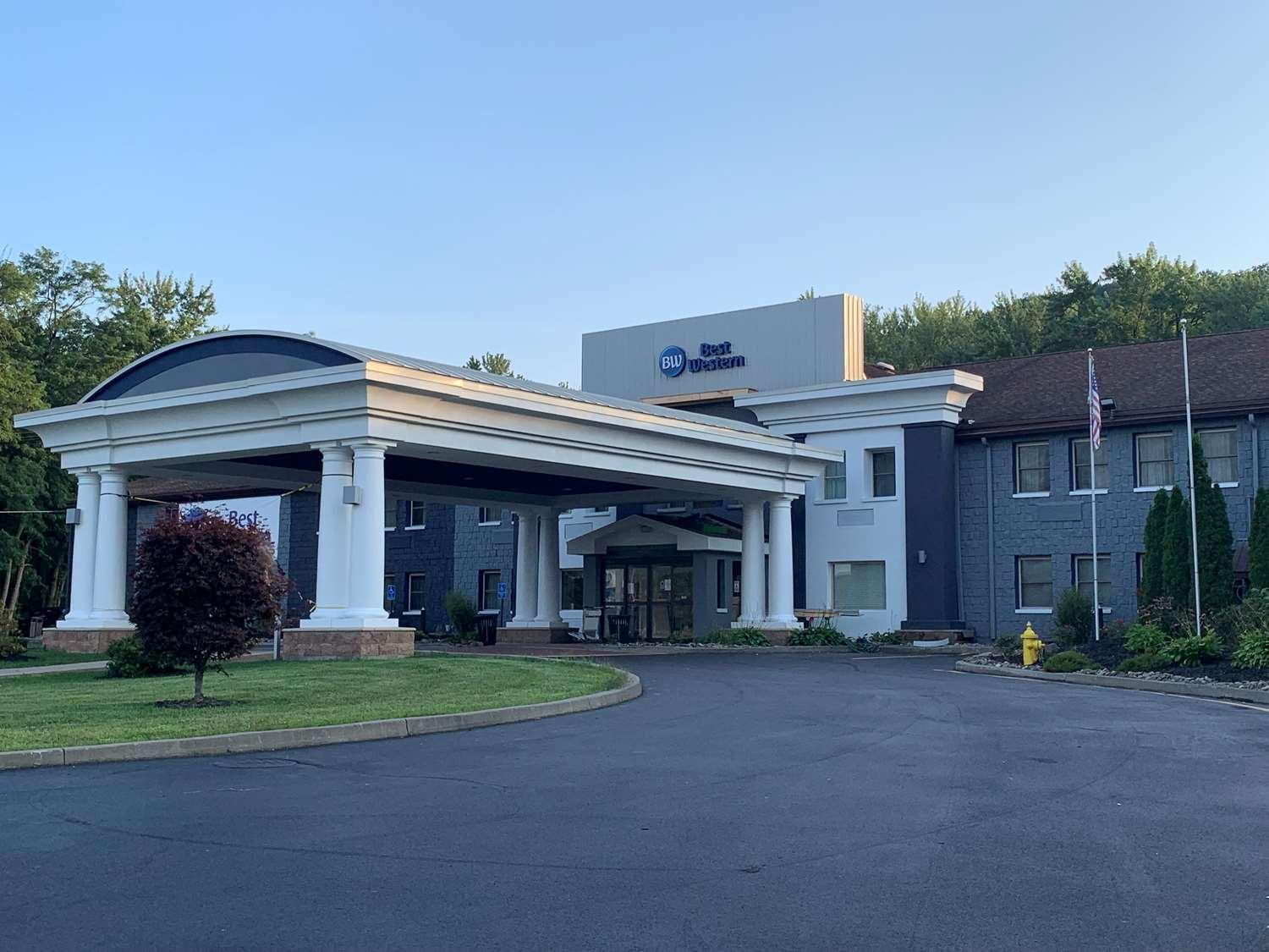 Best Western Owego Inn מראה חיצוני תמונה