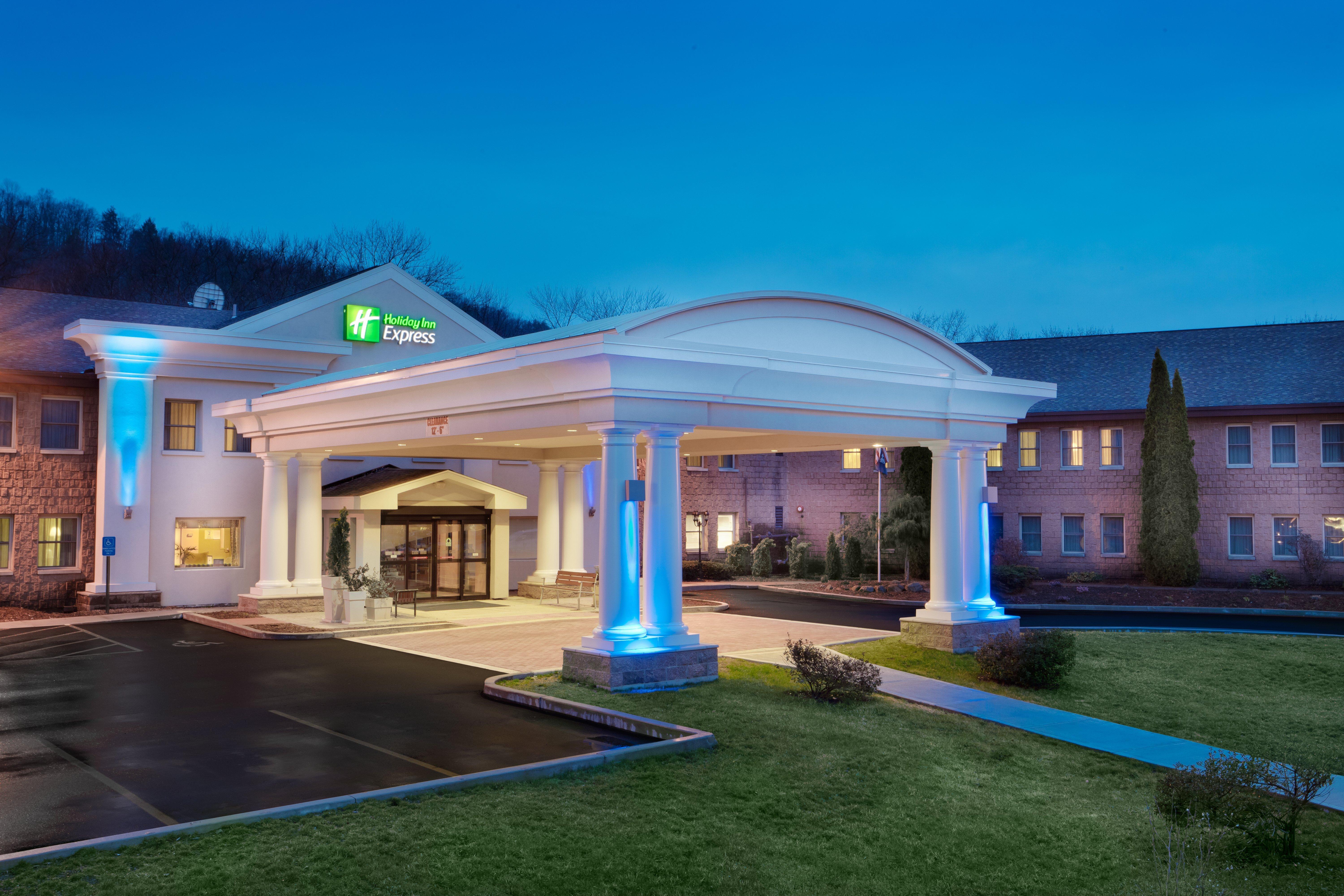 Best Western Owego Inn מראה חיצוני תמונה
